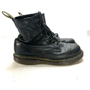 Dr martens black leather 1460 boots size 6